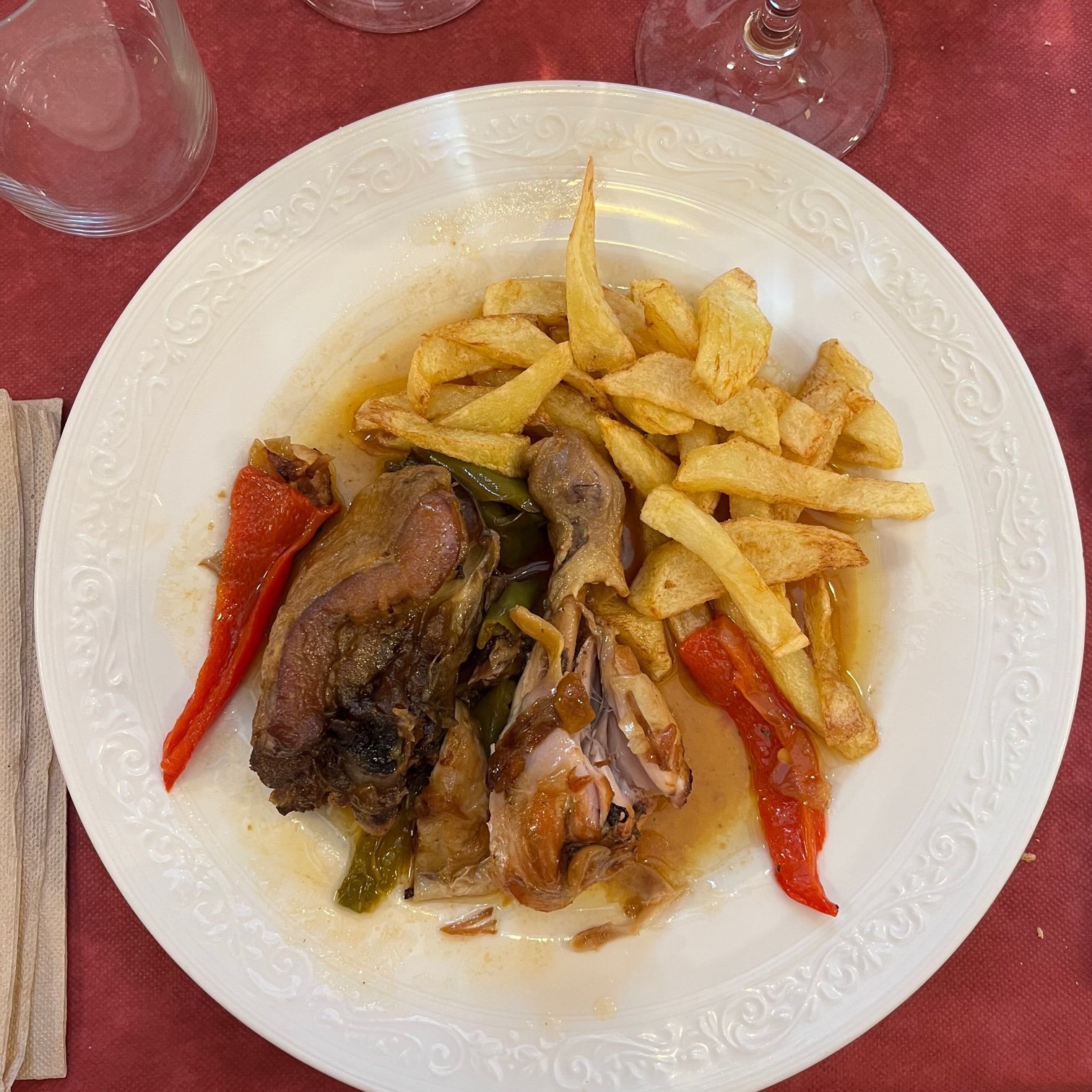 Pollo guisado