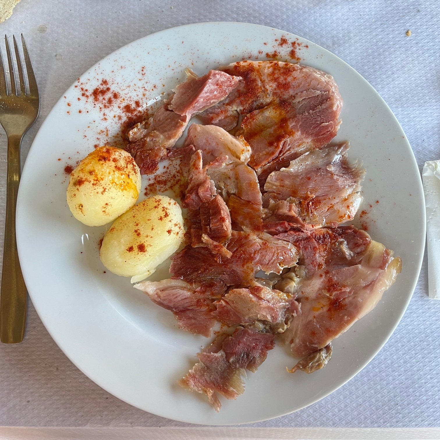 Lacón ibérico con pimentón dulce