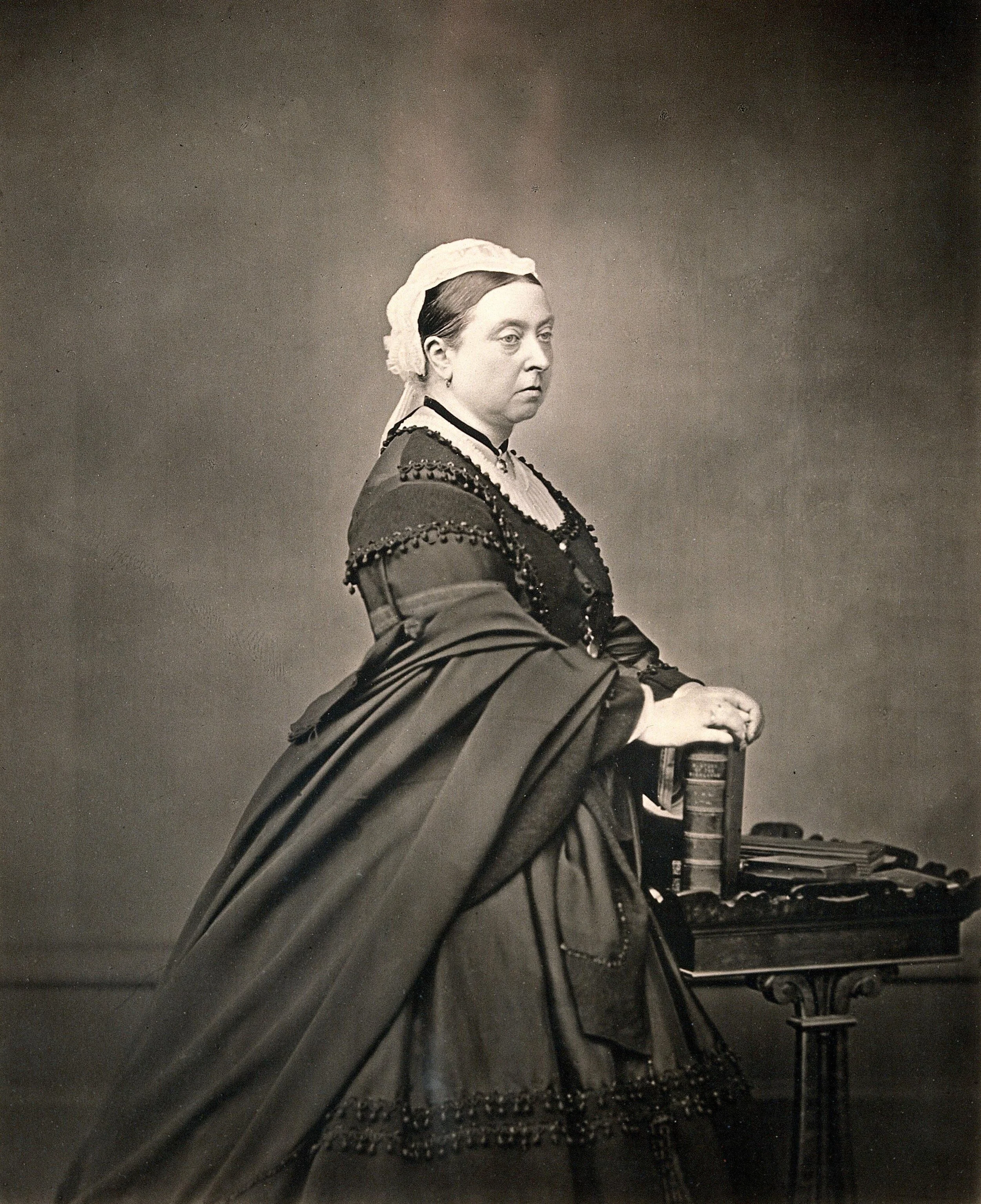 Victorian London Clubland and Society in the Nineteenth Century
