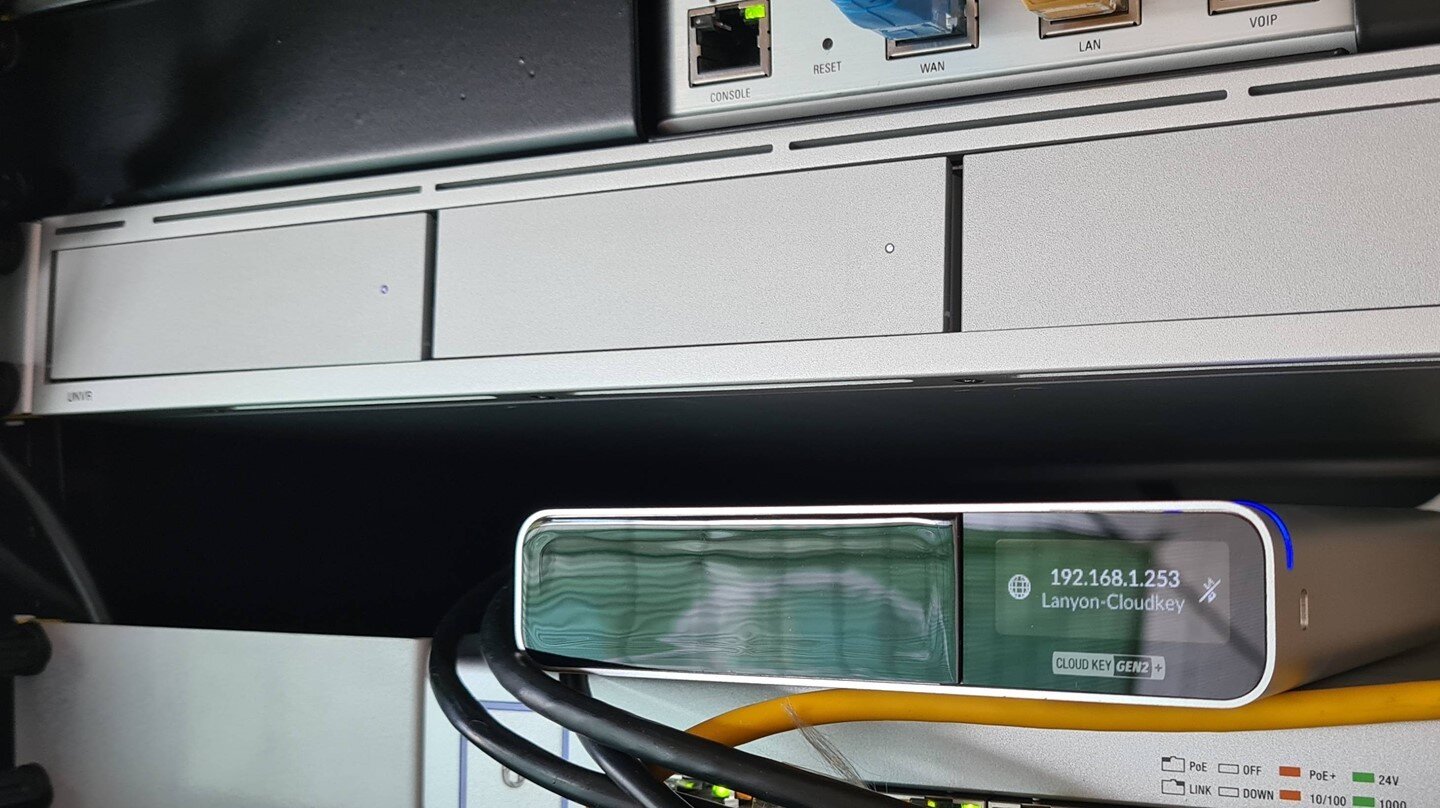 When you outgrow a #cloudkey for #unifiprotect you can simply put a #UNVR in place and move the config over, simple and quick #unifi #influxsolutions #jimtheitguy #cctv #@ubiquiti
