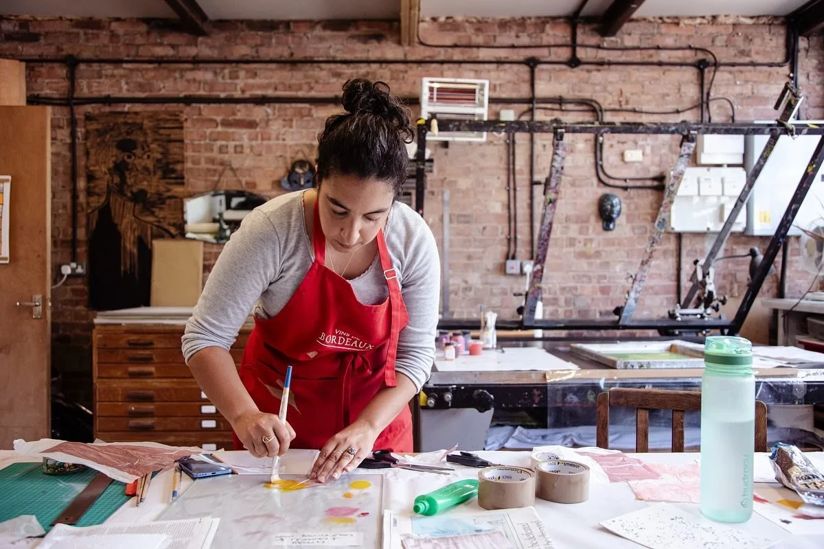 I N K E D  R E S I D E N C I E S  2 0 2 5
R E F L E C T I O N S
Looking back on their time as printmakers in residence at @theyardprintstudio during August and September this year we asked our three residents to tell us what they thought about the