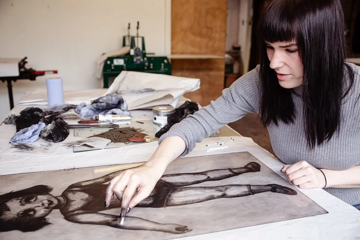 I N K E D  R E S I D E N C I E S 
2 0 2 5
R E F L E C T I O N S
Looking back on their time as printmakers in residence at @theyardprintstudio during August and September this year we asked our three residents to tell us what they thought about the