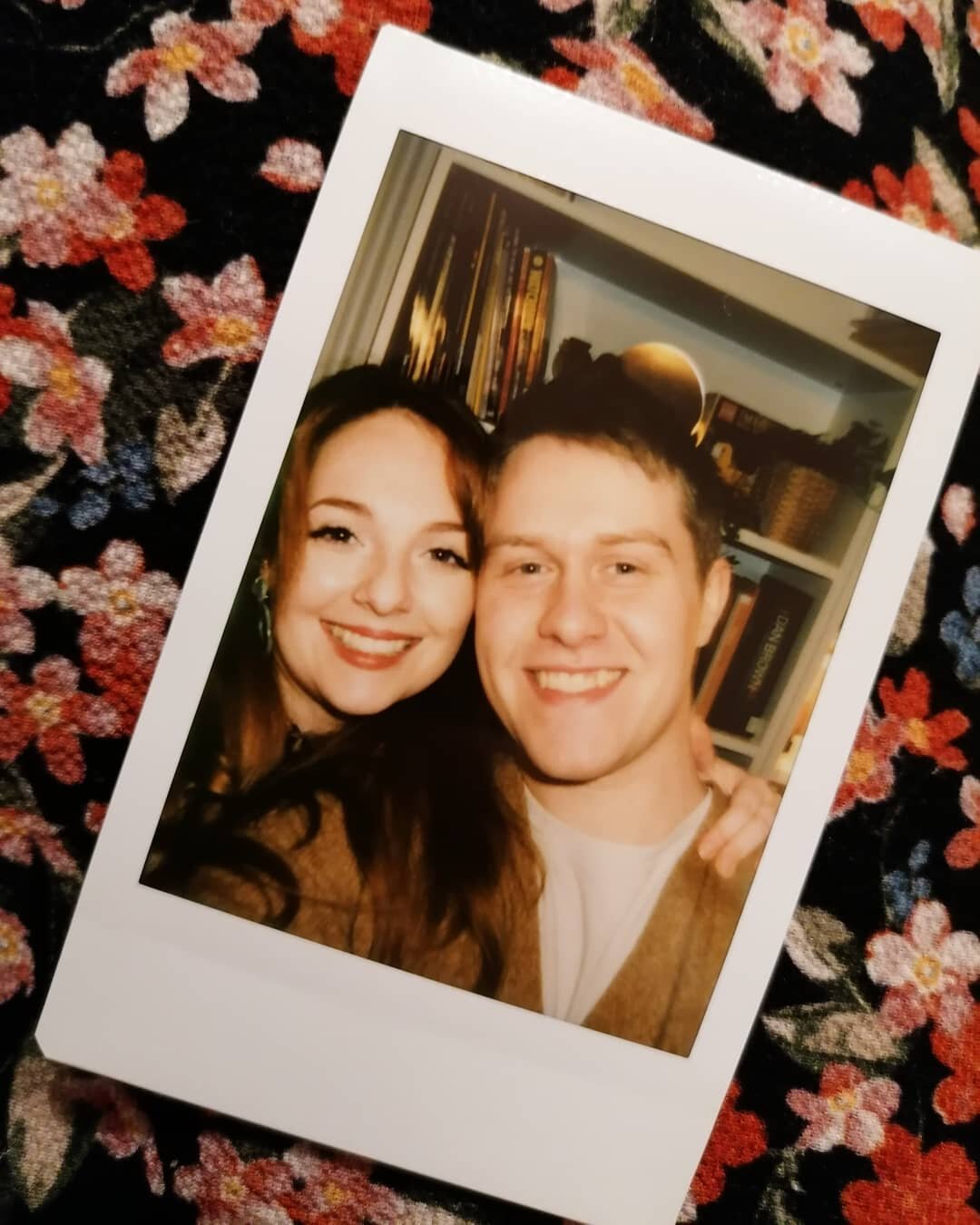 Chrimbo time!
I'm about to share my first Christmas cracker 💥