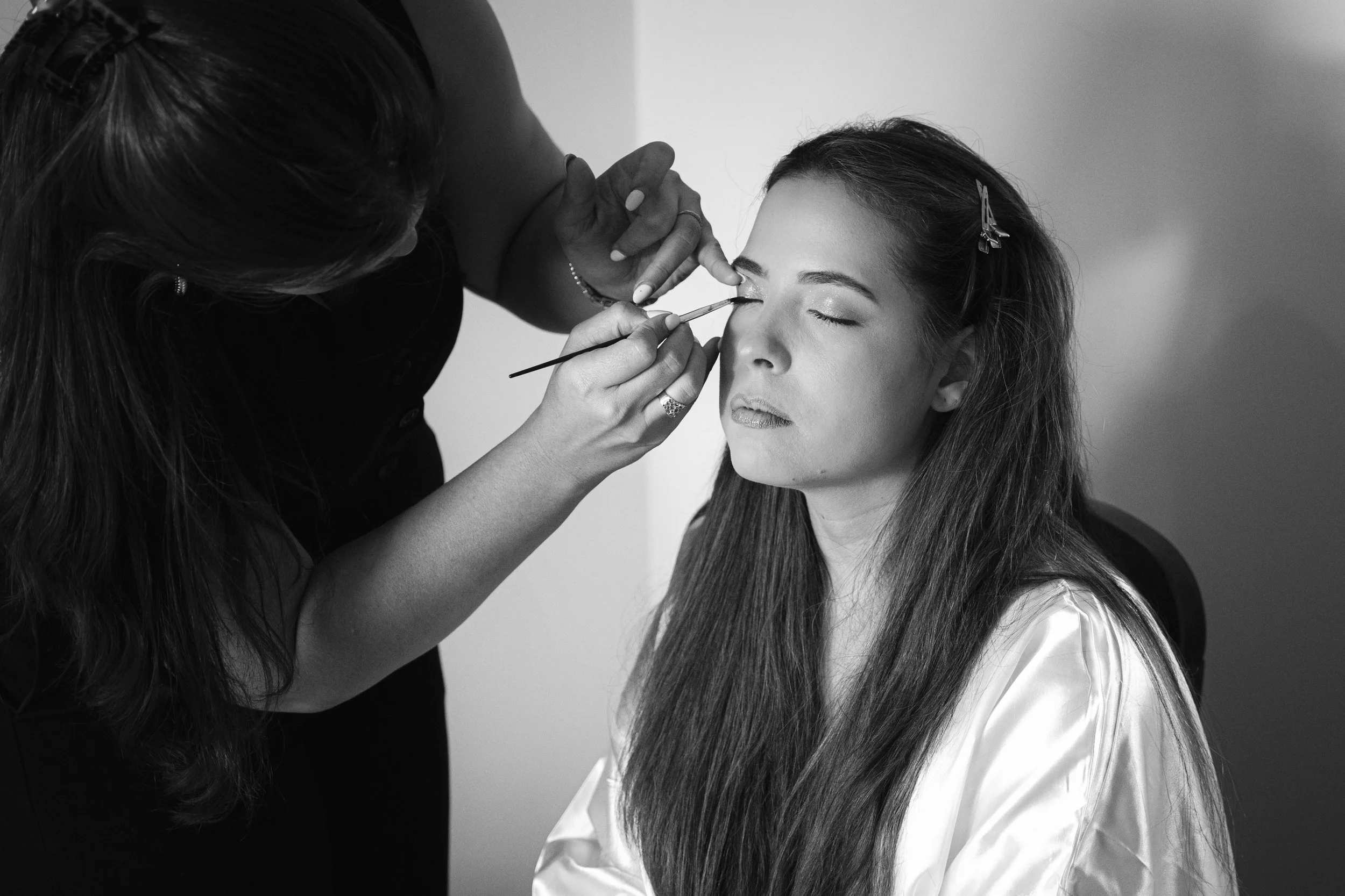2026-05-23_Andrea-Vladimir_3-Bride-Getting-Ready-11.jpg