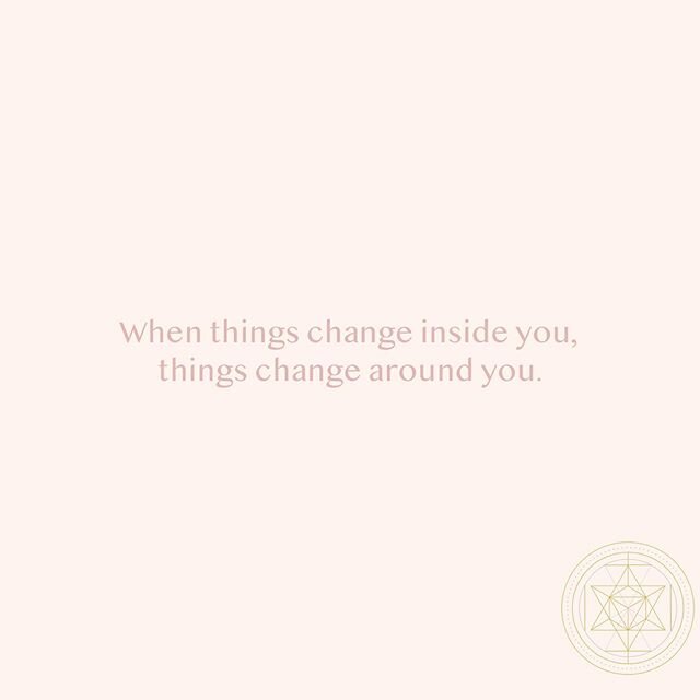 ⌇𝖺.𝗆. 𝗆𝖾𝖽𝗂𝗍𝖺𝗍𝗂𝗈𝗇⌇
𝗋𝗂𝗌𝖾 + 𝗌𝗁𝗂𝗇𝖾
Morning meditation is non negotiable.
Why? Cause it makes us more adaptable, resilient, clear headed, efficient, with a baseline of happiness established to meet the day. .
.
A meditator meets the w