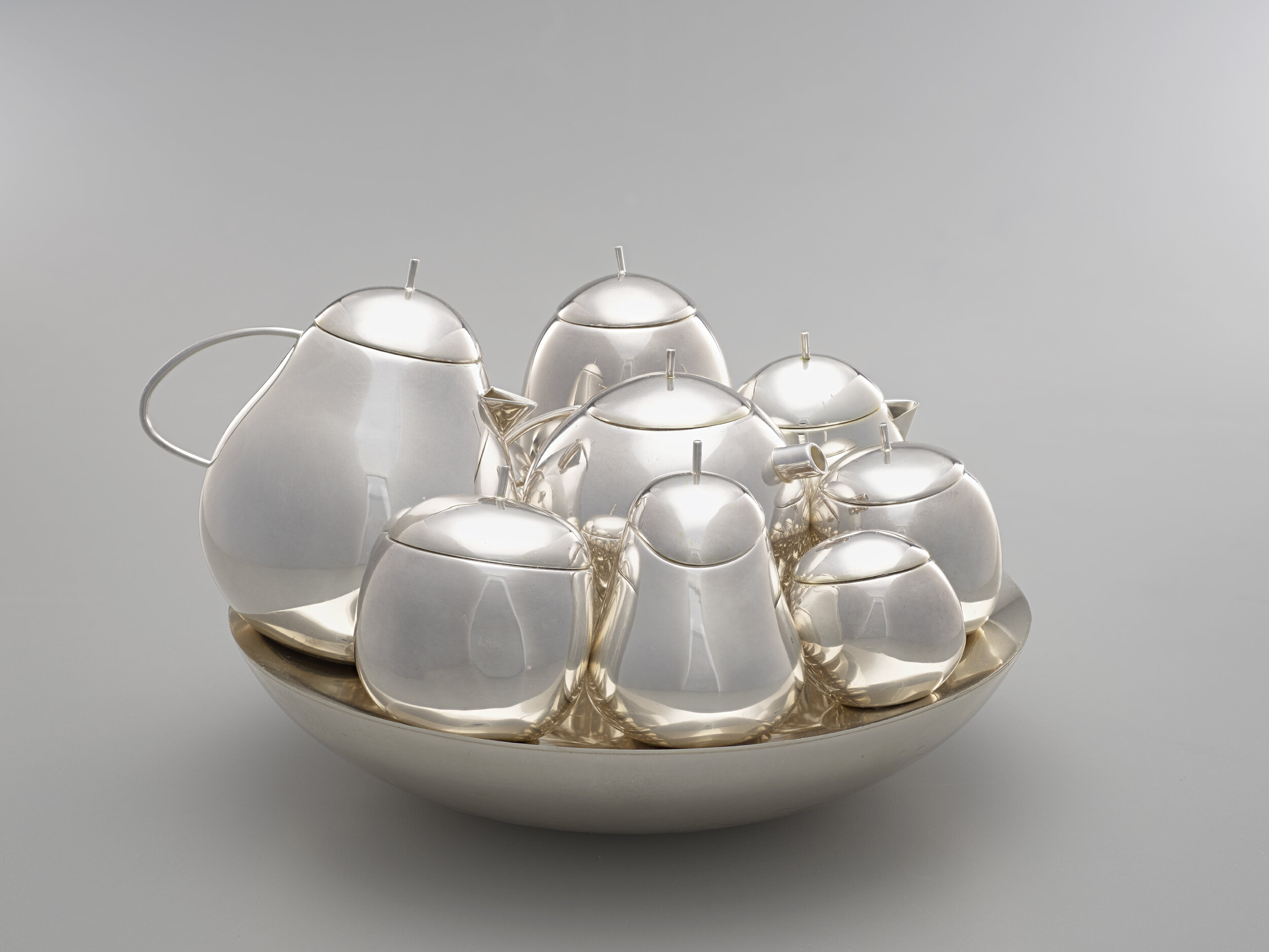  Sejima Kazuyo; Nishizawa Ryue, Coffee and Tea Service, 2003, sterling silver, The Margo Grant Walsh 20th Century Silver and Metalworks Collection, © artist or other rights holder, 2005.84.1A-T 