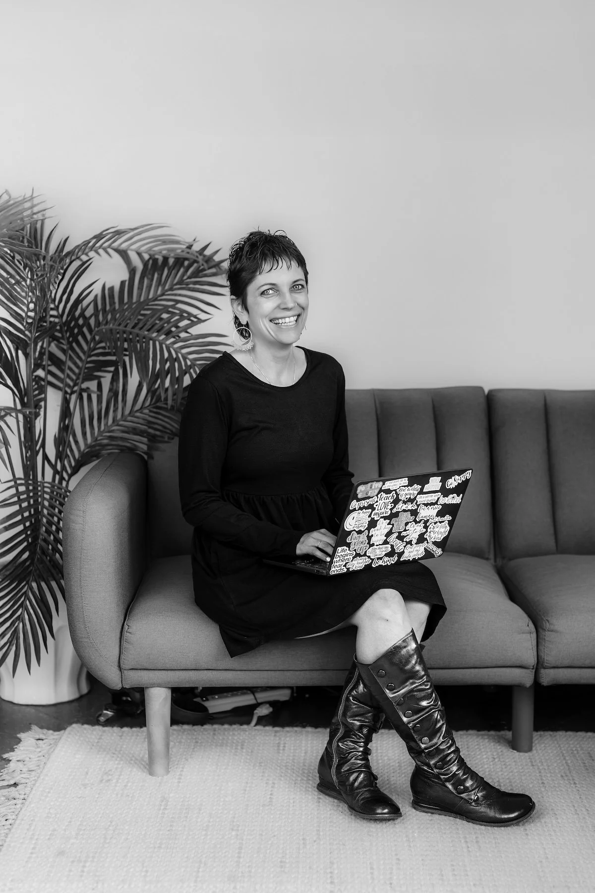 Aypril Porter, rebel-hearted mentor and Human Design guide for healing professionals