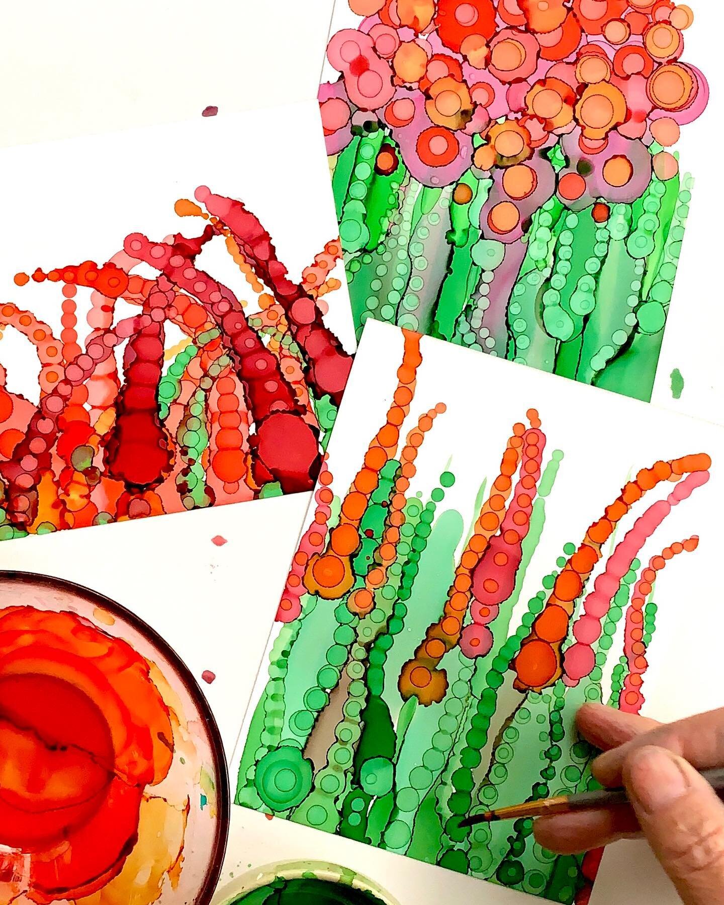 Experimenting with a larger brush. I am setting up a class at Scrap and Bean in Sherwood Park the end of August. #alcoholink #gardenart #mixedmedia #botanicalpickmeup #floralart #cardmaking #yegclasses #yegartclasses #scrapbooking #yegcardclasses #ye