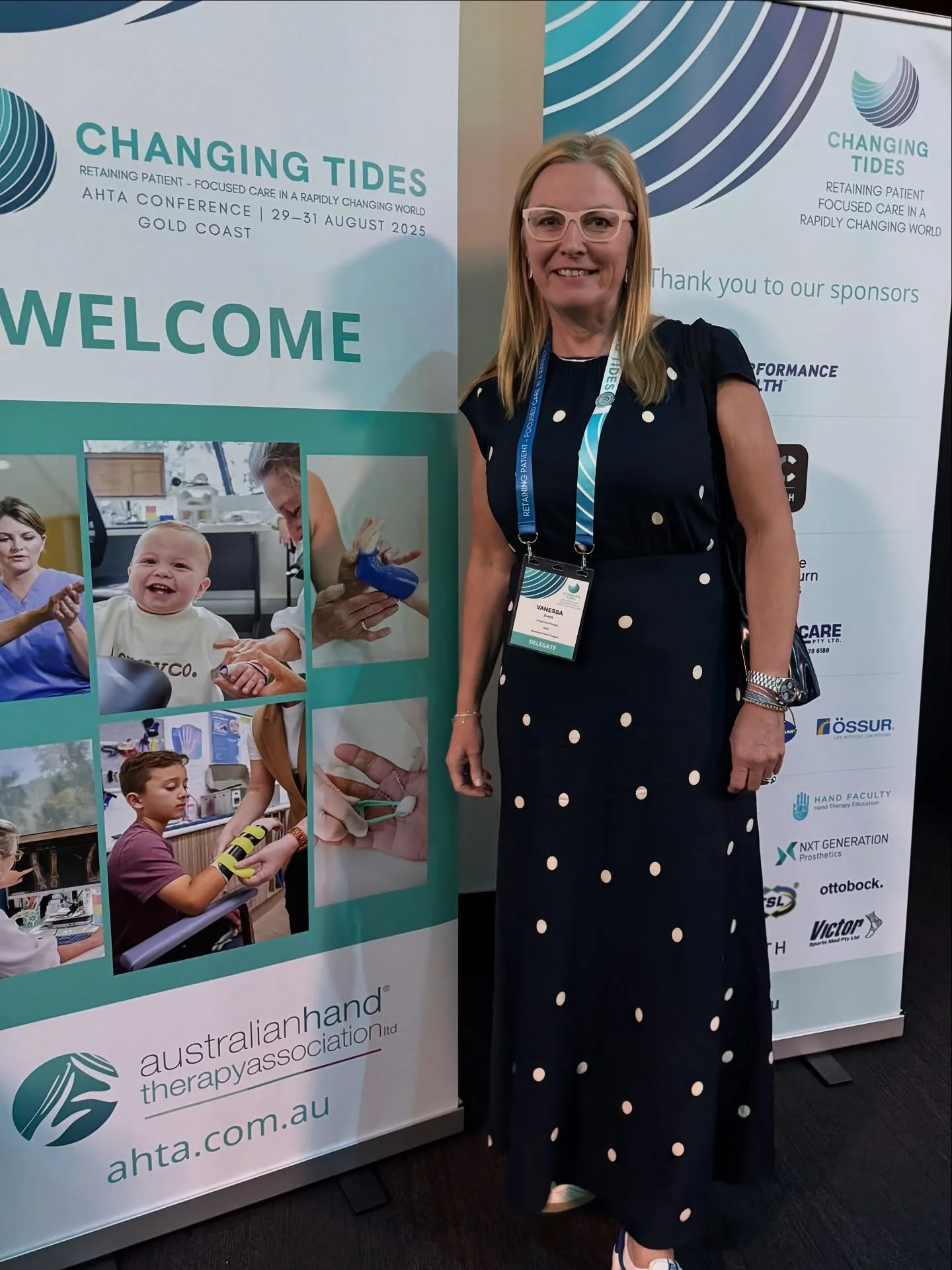🌴✨ Gold Coast + #AHTA = weekend well spent!
💡 Insightful presentations 
🎤 Keynote magic from Sarah Mee
👯&zwj;♀️ Catch-ups with colleagues + friends
💛 Community + connection

Already looking forward to next year 🙌

#HandTherapy #AHTA #TherapistL