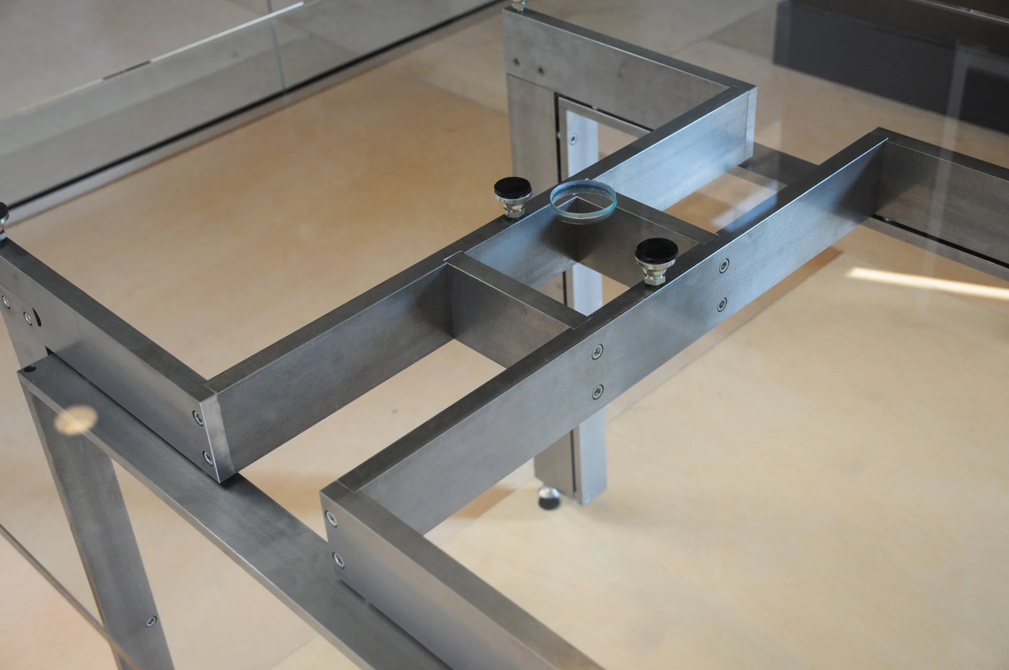 Machine Table 02.jpg