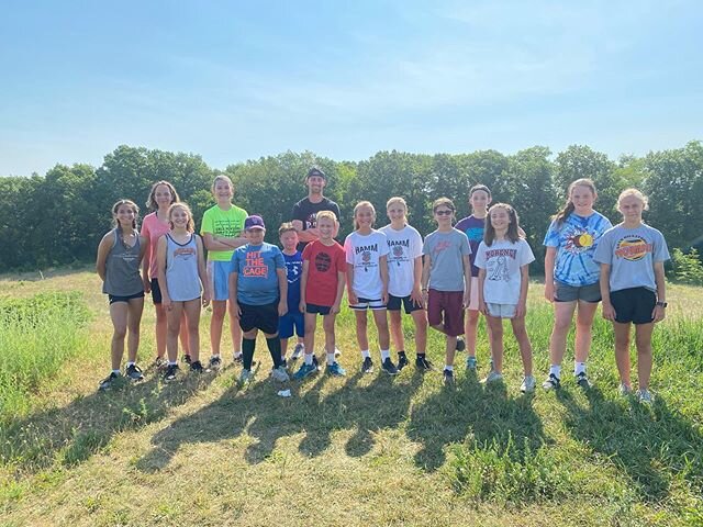 Great group on the Hill this morning! This group really got after it in the heat🏀💯 #PBT #1%