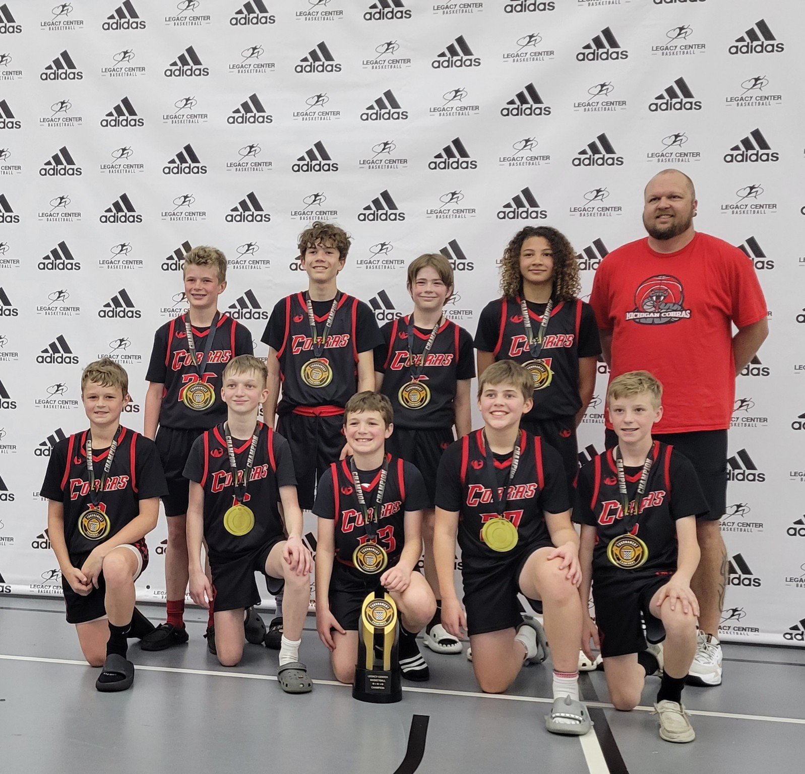 6th boys gold 1.JPG