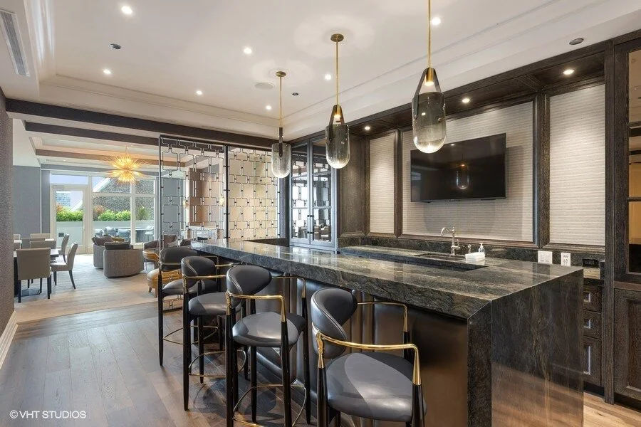 39_9-W-Walton-Street_Unit-2902_67_Amenities-Hospitality-Room_Web.jpg