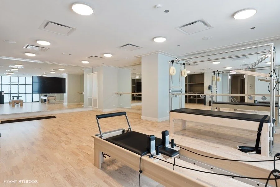 38_9-W-Walton-Street_Unit-2902_2002_Amenities-Pilates-Studio_Web.jpg