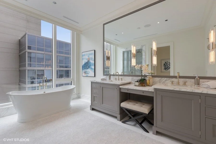 18_9-W-Walton-Street_Unit-2902_13_Master-Bathroom_Web.jpg