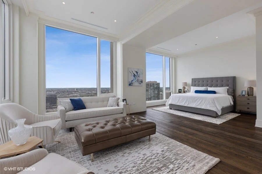 15_9-W-Walton-Street_Unit-2902_14_Master-Bedroom-Sitting-Room_Web.jpg