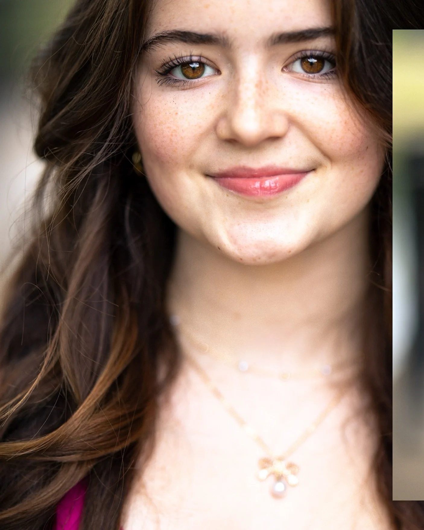 Had an awesome morning shooting with Ainsley and her rock star mom! This young performer has some BIG things coming&mdash;can&rsquo;t wait to show y&rsquo;all more! Here&rsquo;s a sneak peek 👀 #StayTuned #YoungStar #RockstarMom #BehindTheScenes #Pho