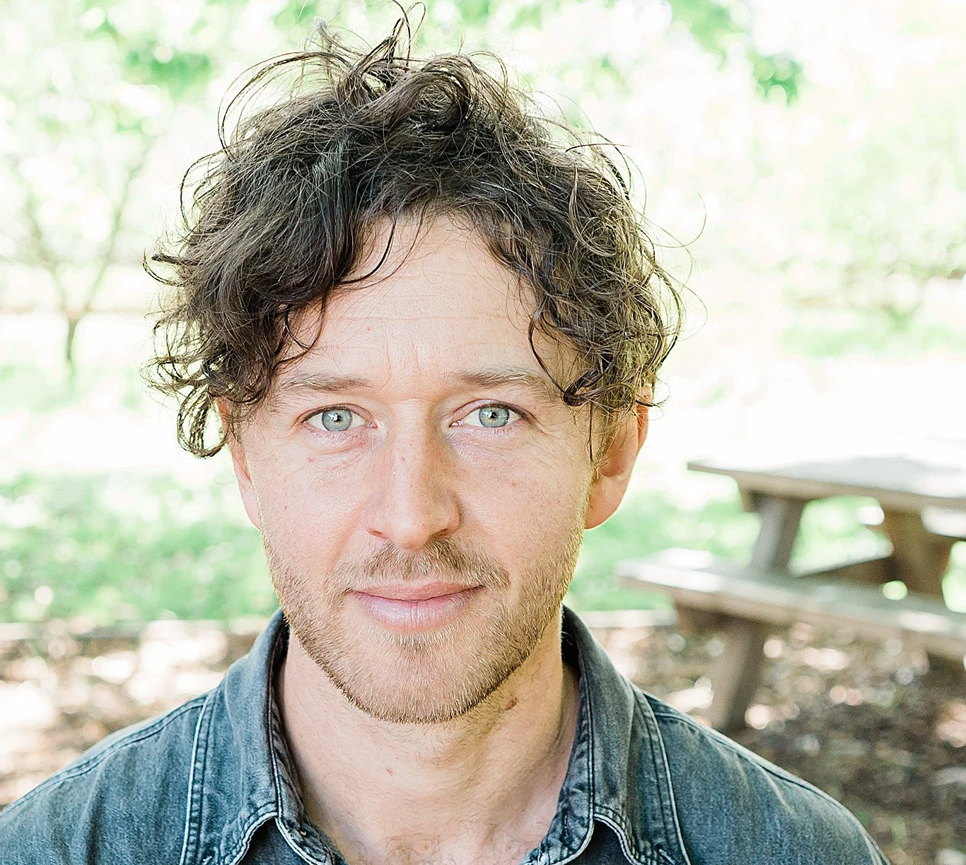 ANGUS HENDERSON