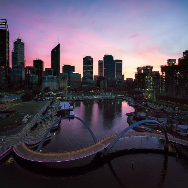 Elizabeth Quay.jpg