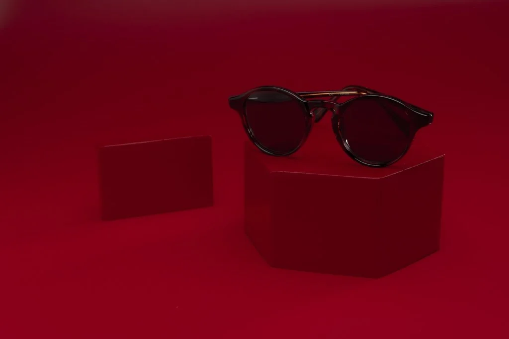 Benefits Of Black-Colored Glasses