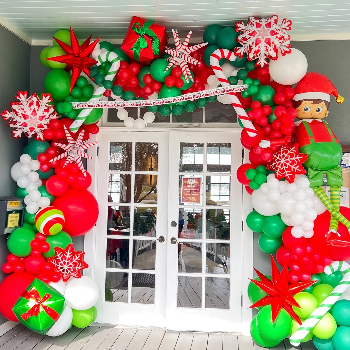 holiday magic loading&hellip; but the calendar is almost maxed out! claim your Christmas balloon spot before it disappears 🎅🏻💨 text 601-968-2052 or fill out contact form ✨