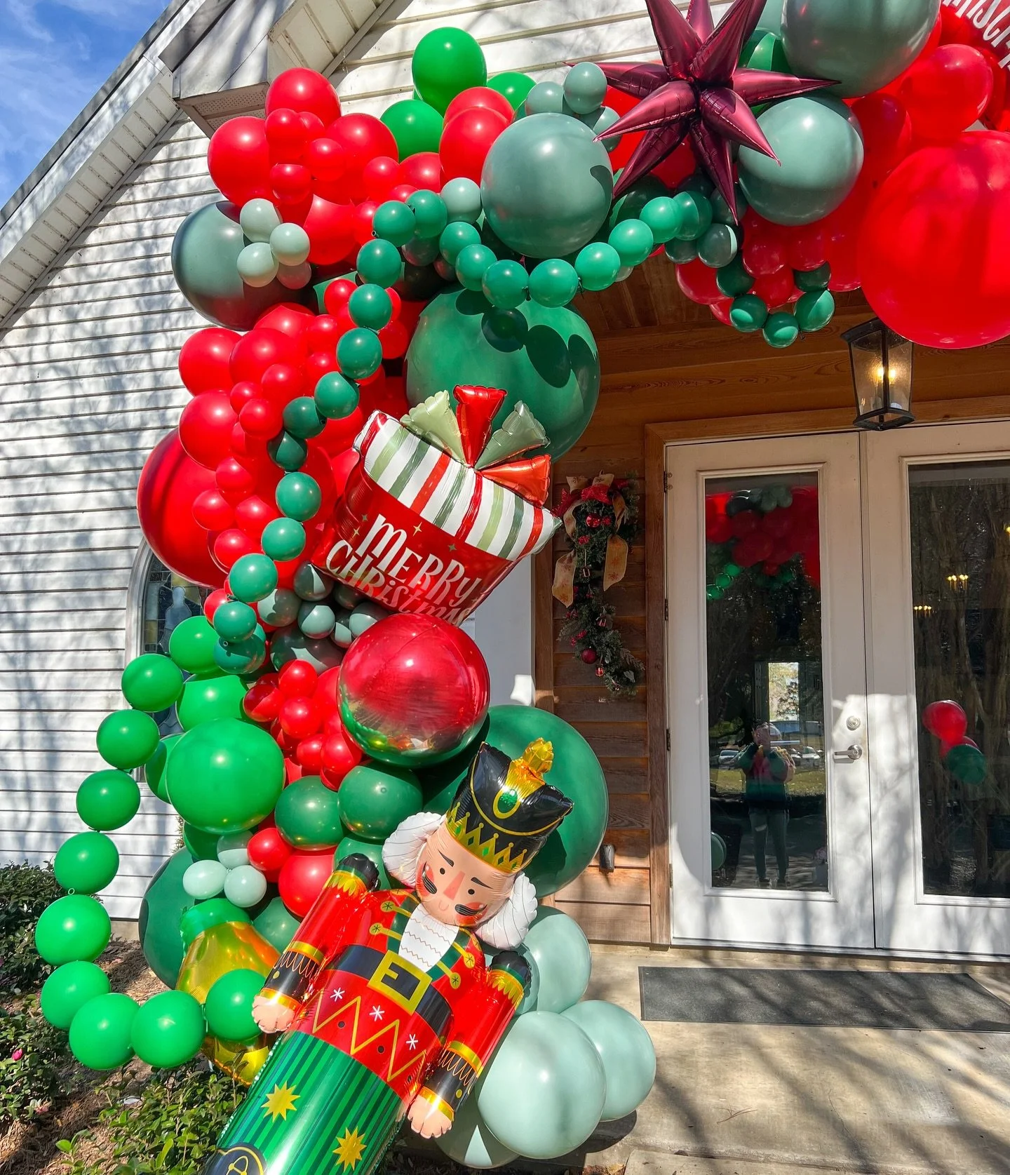 Santa&rsquo;s not the only one bringing magic to the office party ✨🎄🎈