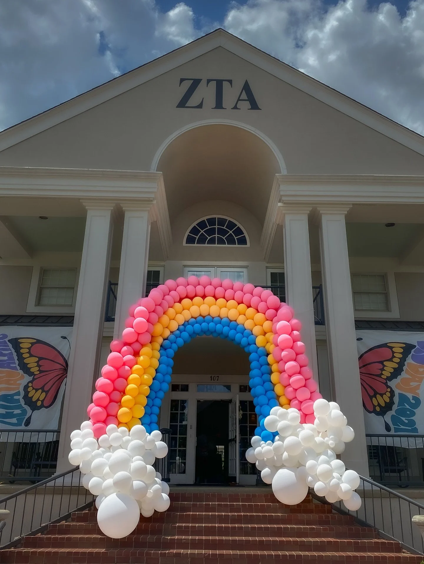 proof that everything is better under a balloon rainbow 🌈 Swipe to see some favorites