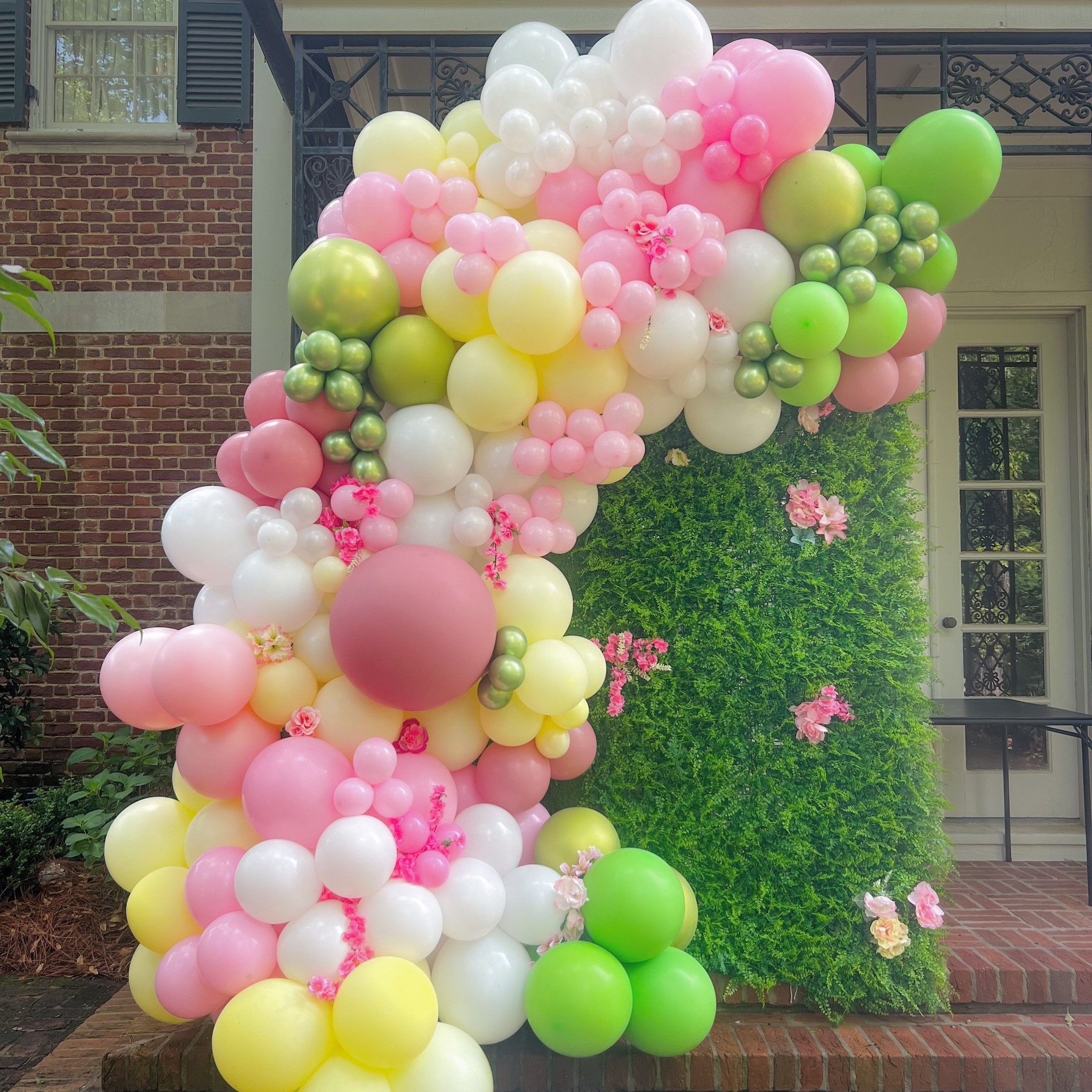 Summer blooms &amp; balloons 🍉☀️🌸