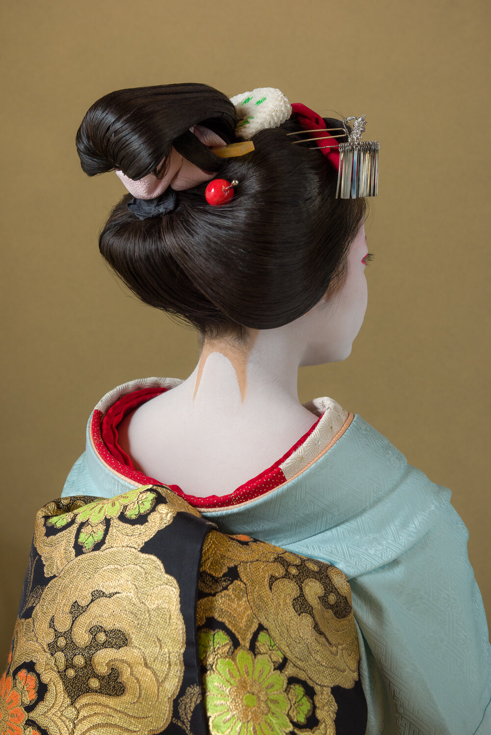 Maiko-Momifuku-Osafune-Hairstyle.jpg