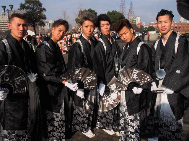 kitakyushu-seijinshiki-coming-of-age-day-ceremony-cosplay-kimono-beuatiful-japanese-women-cosplayers-cosplay-costumes-2019-27.jpeg