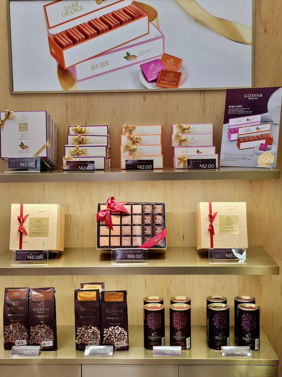 GODIVA Jewel - 2 of 4.jpeg