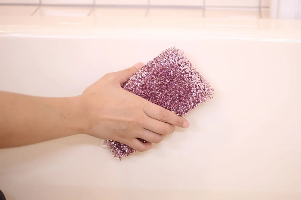 bathtub cleaning sponge.jpeg