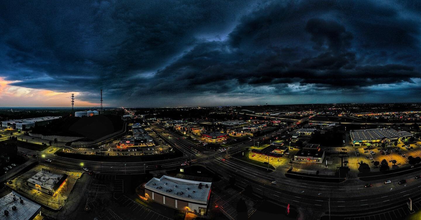 The storms coming into B. A. tonight 
.
.
.
.
.
#storms #cloud #brokenarrow #oklahoma #drone