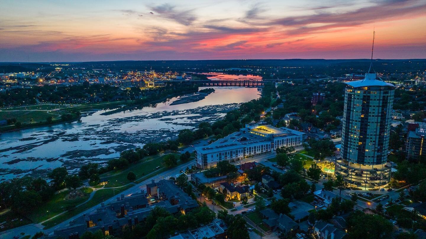 Tulsa&rsquo;s sunset tonight was incredible
.
.
.
.
.
#tulsa #oklahoma #drone #sunset #nature