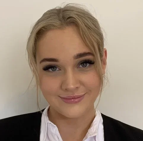 Phoebe Sanders - Accountant