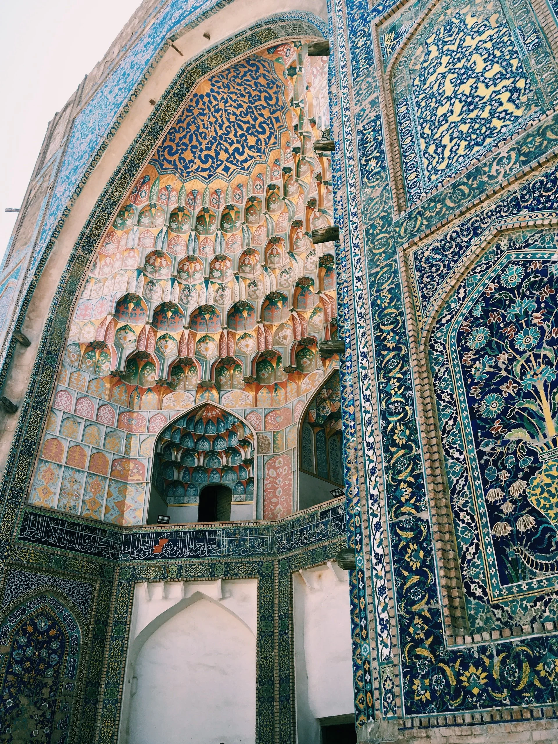 UZBEKISTAN: Boutique Silk Road Tour with Textiles & Ceramics - 16 Days