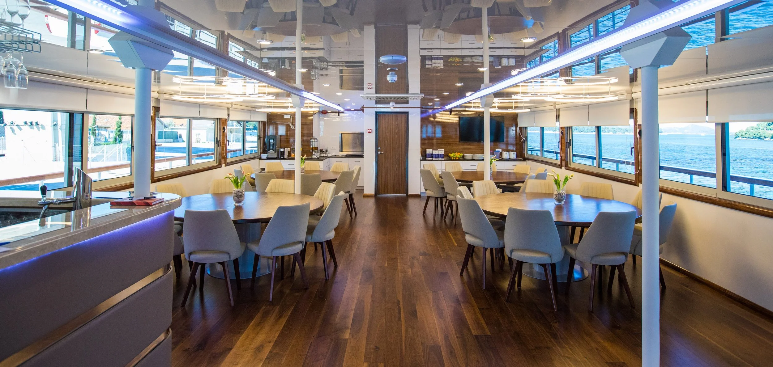 Boutique Tours & Travel Mama Marija restaurant.jpg