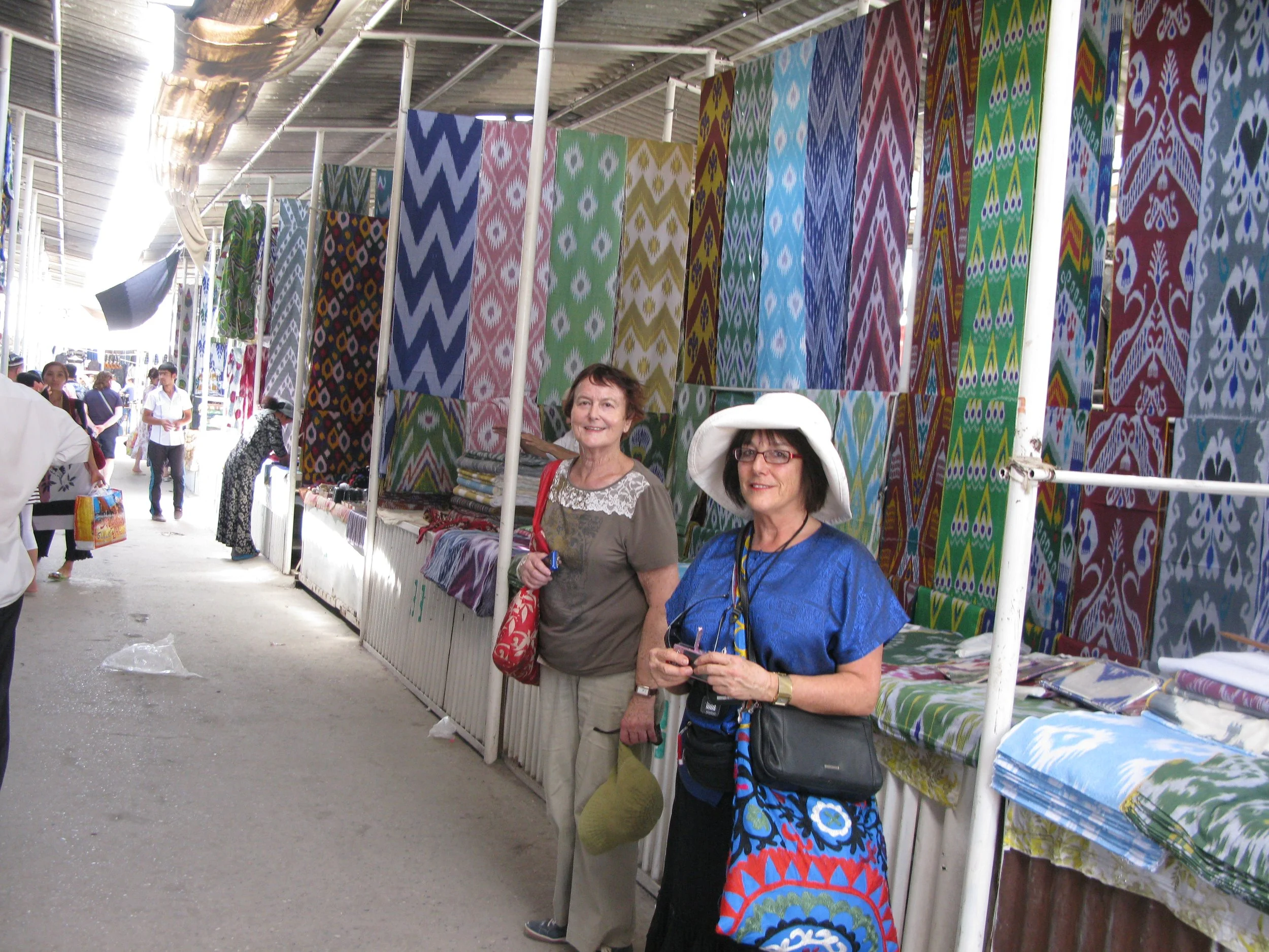 Boutique Tours & Travel - Uzbekistan Margilan Bazaar.JPG