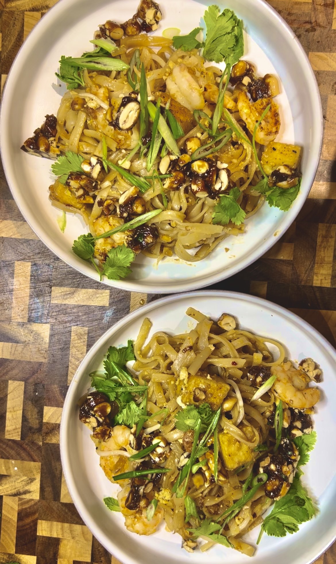Shrimp Pad Thai with Spicy Peanut brittle