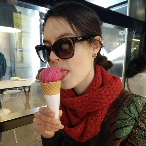 Rosalind Moran 'You’d probablement detest this poème' — Australian