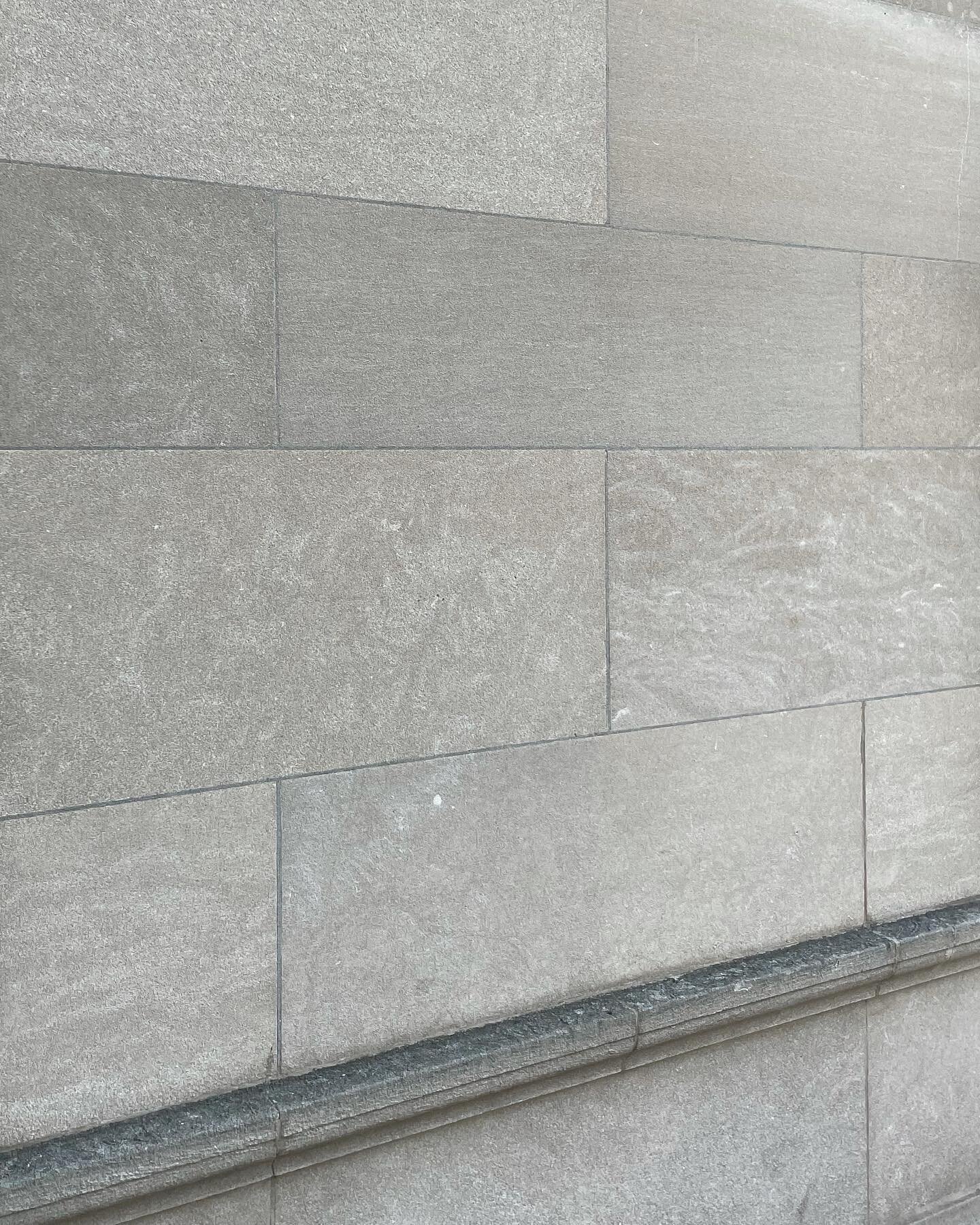 Limestone Lover 

.
.
.
.

#architecture #texture #materiality #neutrals #pattern #design #grid #facade #building #construction #clean #simplistic #classic #refined #elegant #photography #perspective #interiors #inspiration #interiordesign #decorate 