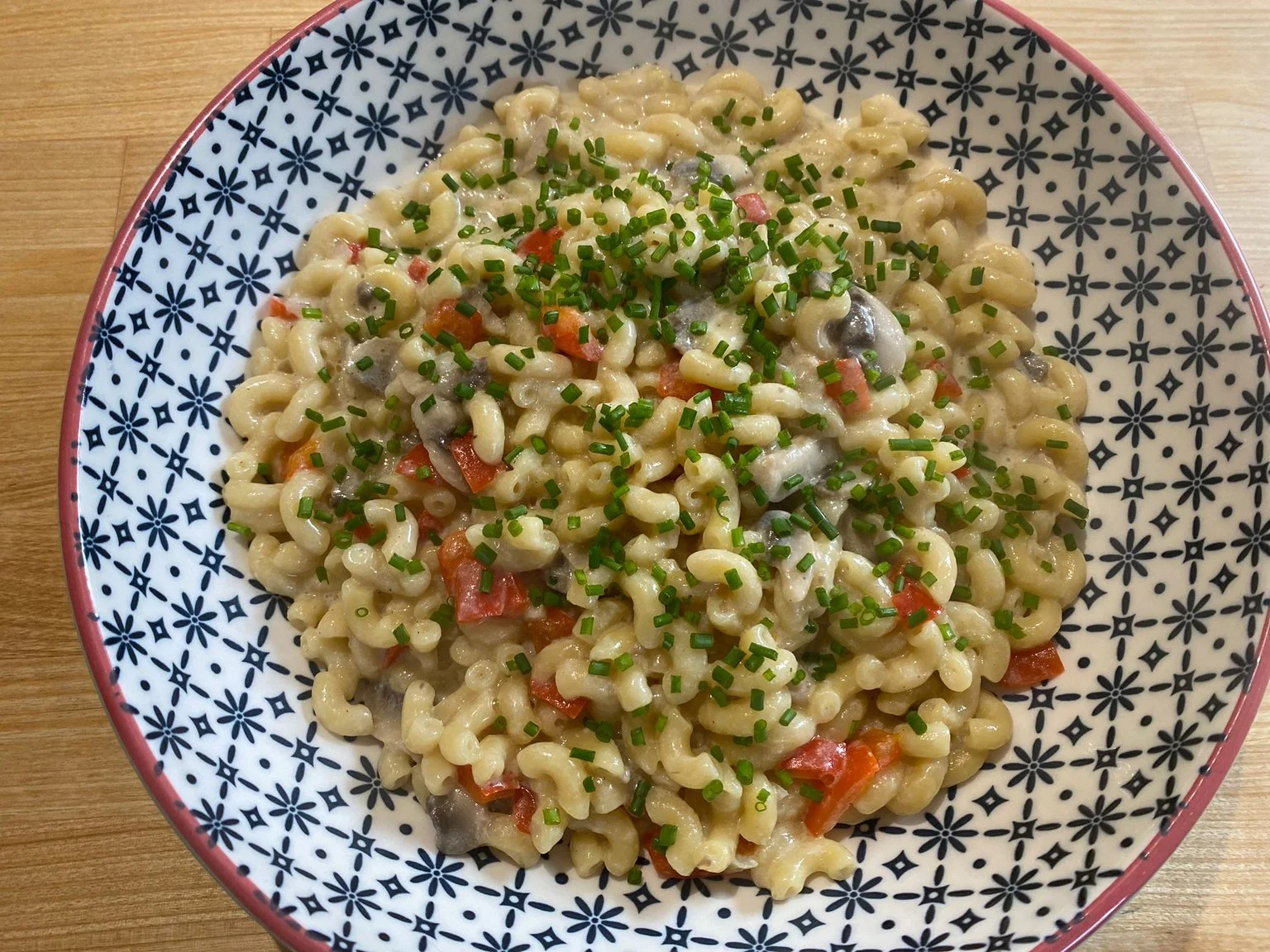 One pot veggie & cheesy pasta.jpeg