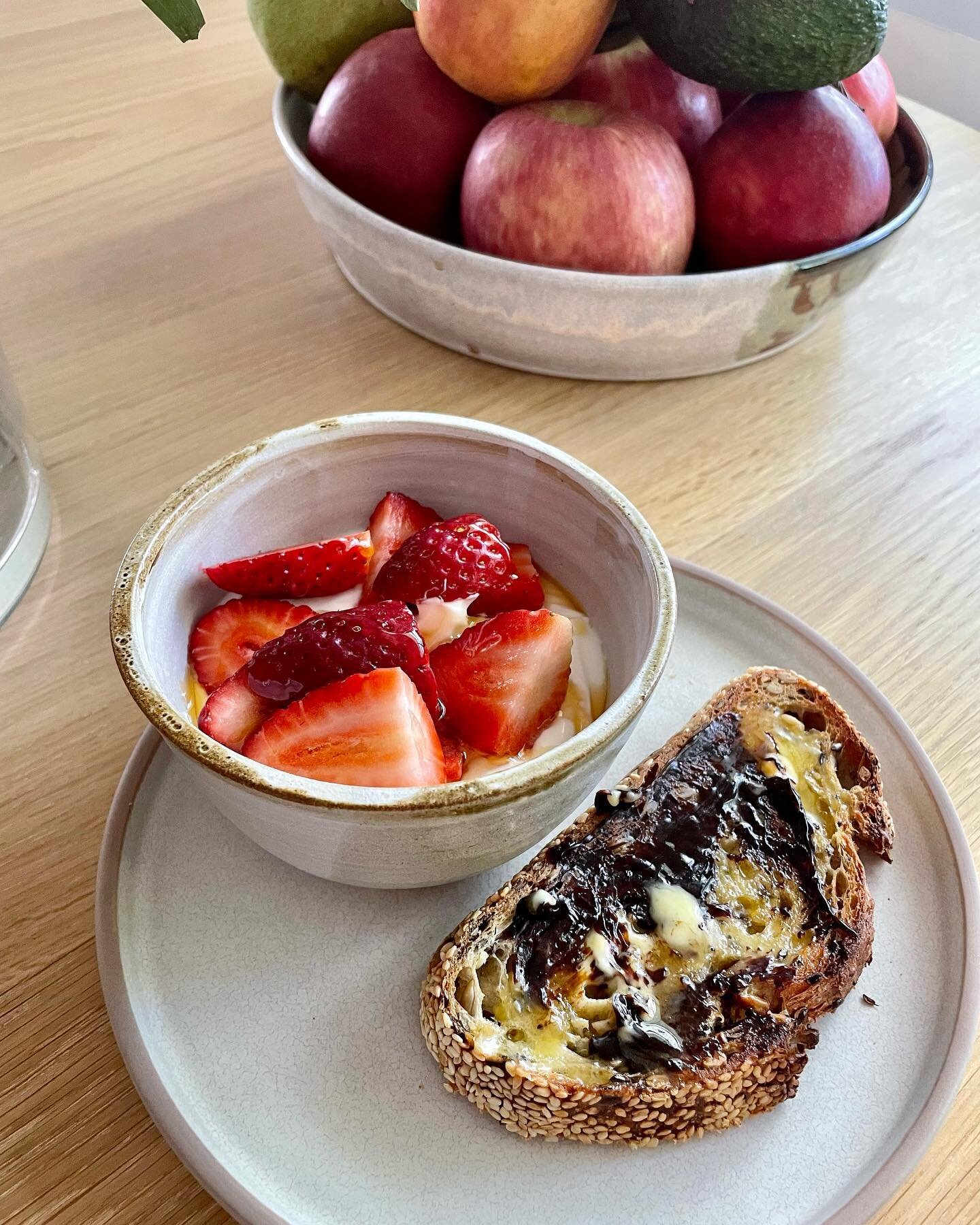 Vegemite on toast craving, satisfied! 😋 
Does anyone else also have the need to have something sweet with or after a meal? I like to call it breakfast dessert 😉