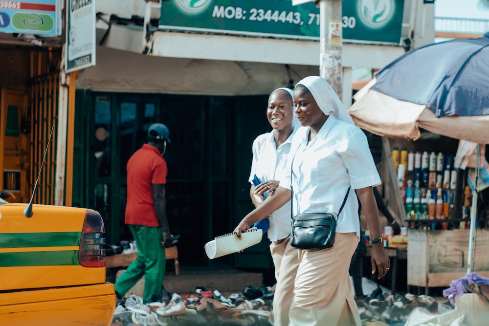 Streetlife2_The-Gambia_TimoDehnProductions_Photo+Video.jpg.jpg