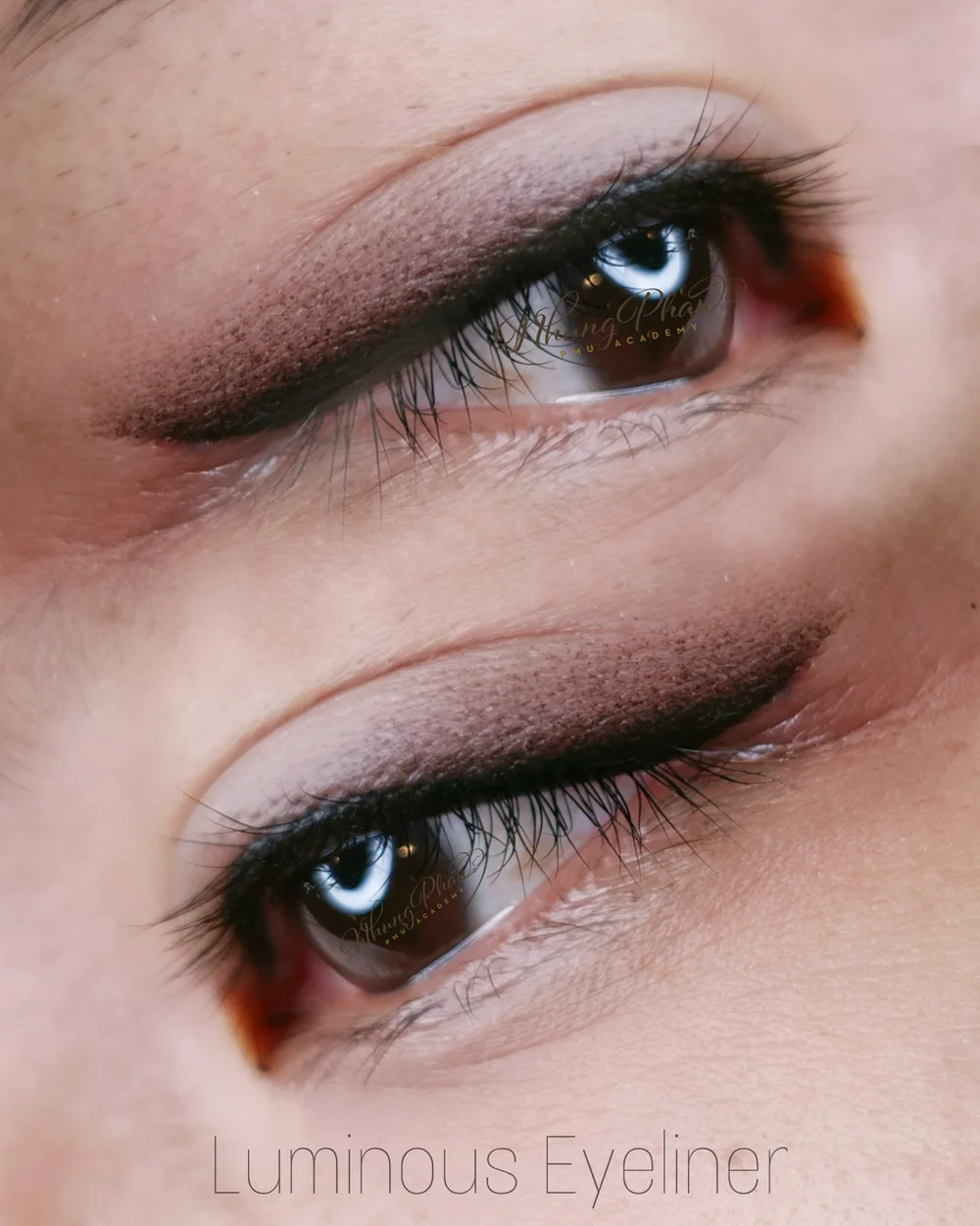 Luminous Eyeliner™