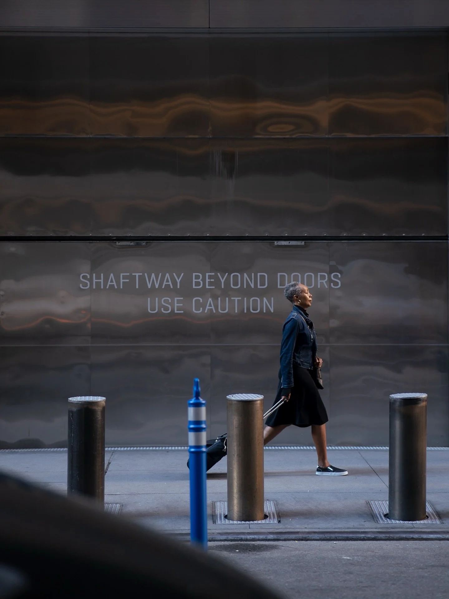 Beware.
7 days left before a new season starts.

XOXO
&bull;
&bull;
📷 @sonyalpha a7Cii + @viltrox.official 85mm &amp; @samyangbenelux 35-150
&bull;
&bull;
#rawurbanshots 
#streetfinder 
#streetmagazines 
#streets_unseen 
#streetleaks 
#capturestreet