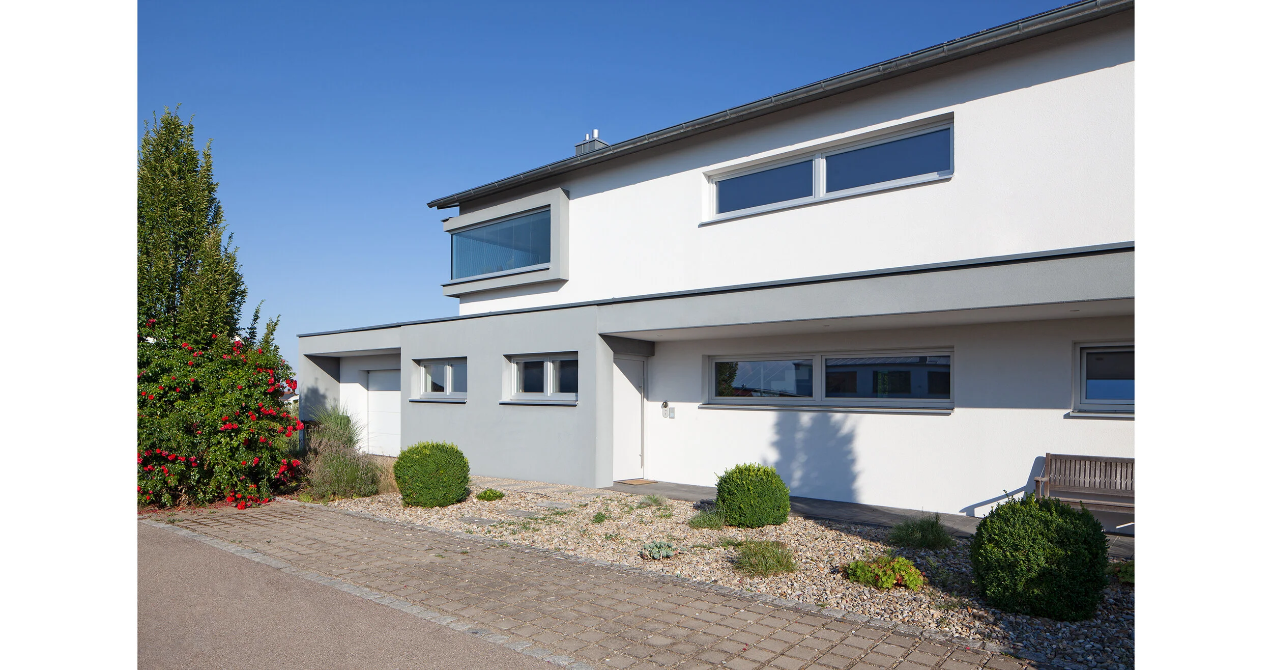 pbleitermann_efh_reichertshofen_giselastr_aussenansicht_02_h_1500px.jpg