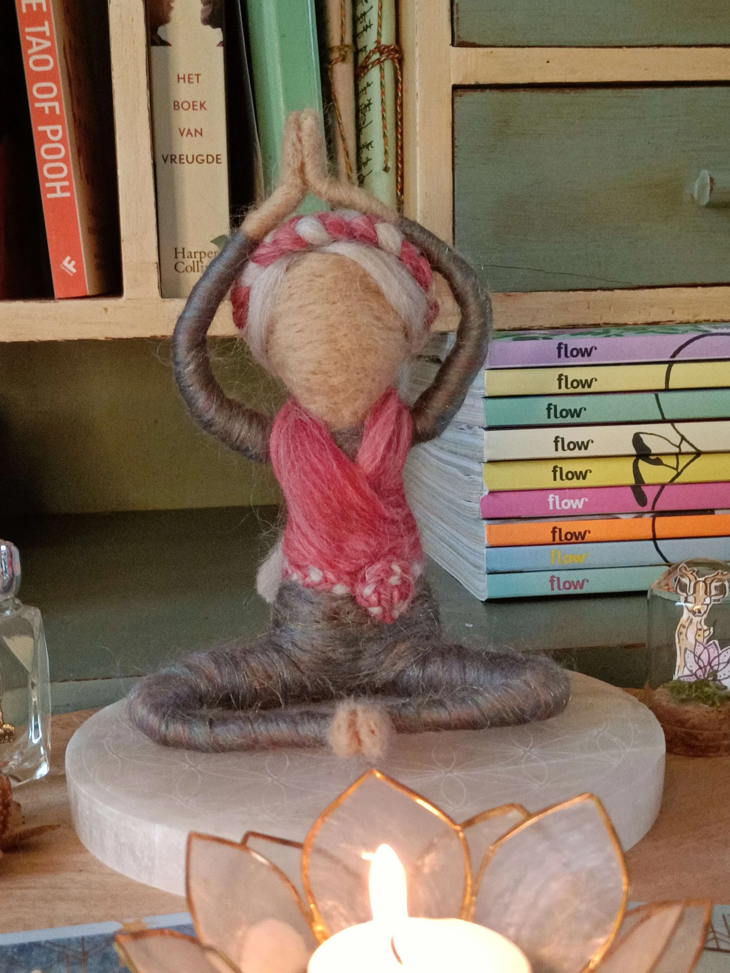 Vilten meditatie/mindfulness poppetje, Lova