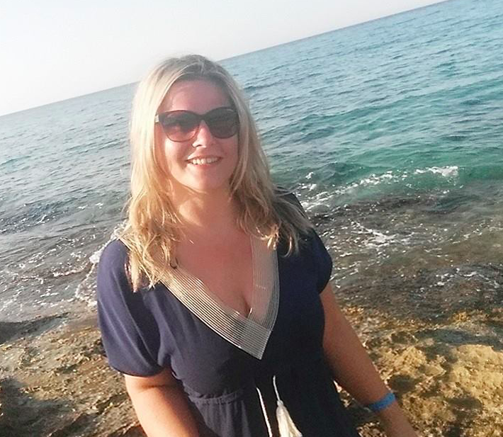 Anne PaschkerIch folge dem Podcast von Happy Rebels schon eine ganze Weile und konnte immer gute Inspirationen für mich mitnehmen. Nachdem ich mich nun getraut habe an der Detoxkur mit Coach Renate Schmitt teilzunehmen, bin ich restlos begeistert. I…