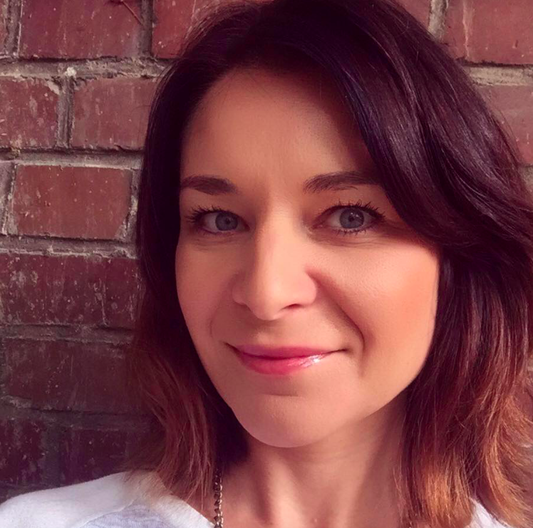 Katrin MohrDie Detox-Kur ist wirklich LIFE-CHANGING! Nicht nur, weil es richtig Spaß macht die tollen veganen Rezepte auszuprobieren, sondern weil sie mein persönliches Befinden sehr zum Positiven verändert hat: ich fühle mich energiegeladen, voller…